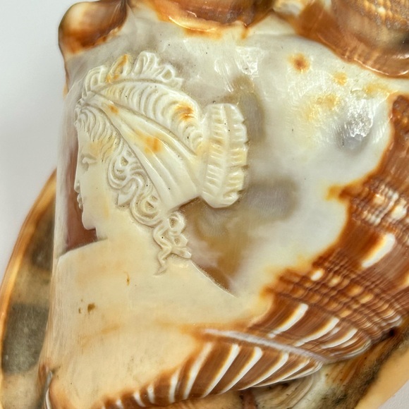 Vintage Hand Carved Cameo Victorian Left Facing Natural Large Conch Shell - Picture 7 of 10